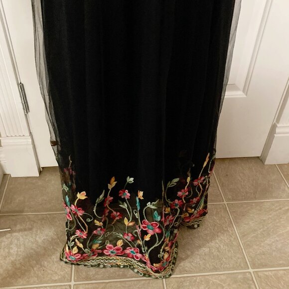 PAPILLION Black sleeveless dress w/ tulle floral embroidered hem ~ MEDIUM LARGE - Picture 7 of 15